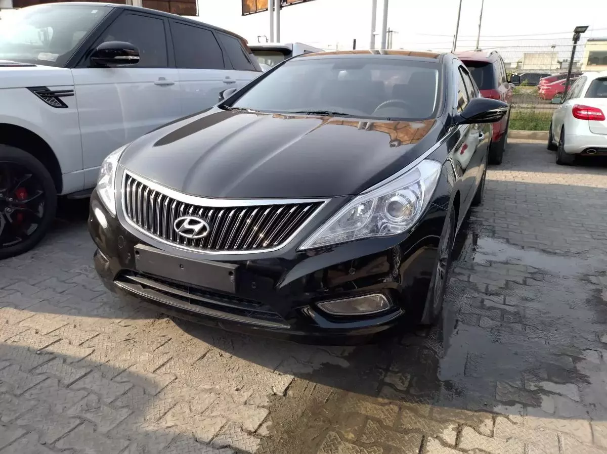 Hyundai Grandeur - 2013