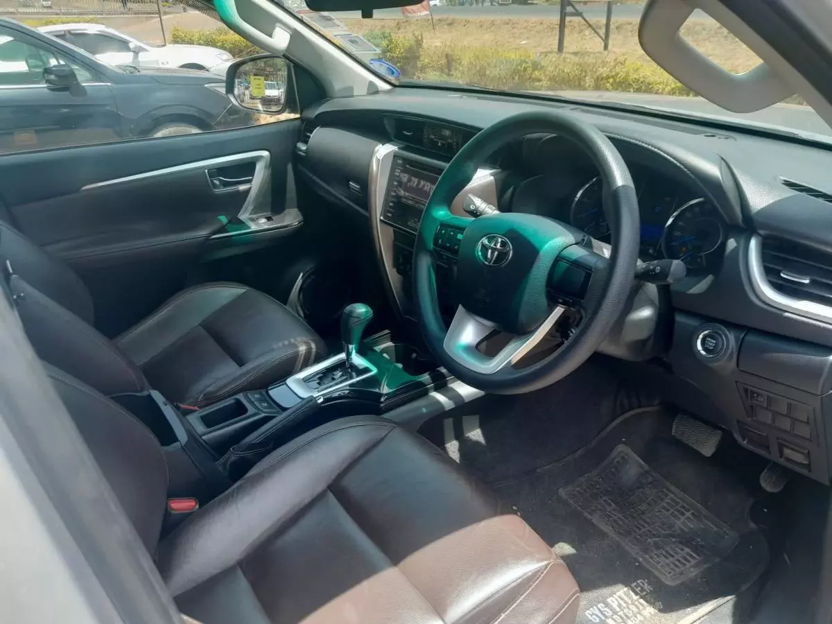 Toyota Fortuner - 2018