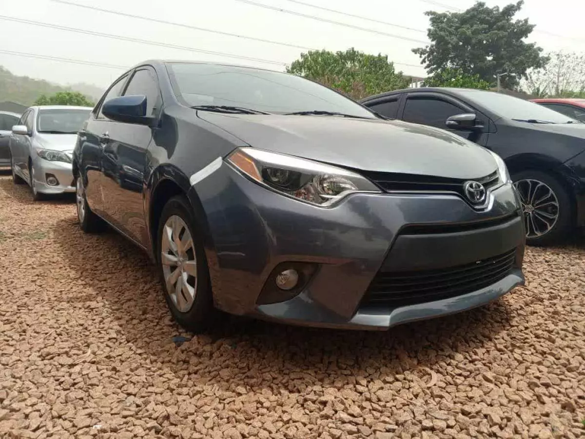 Toyota Corolla   - 2014