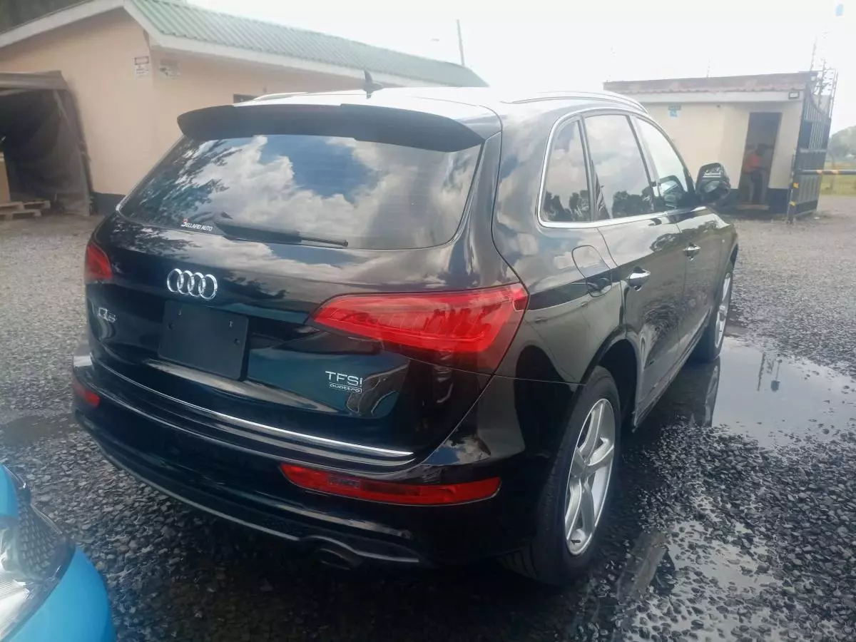 Audi Q5   - 2016