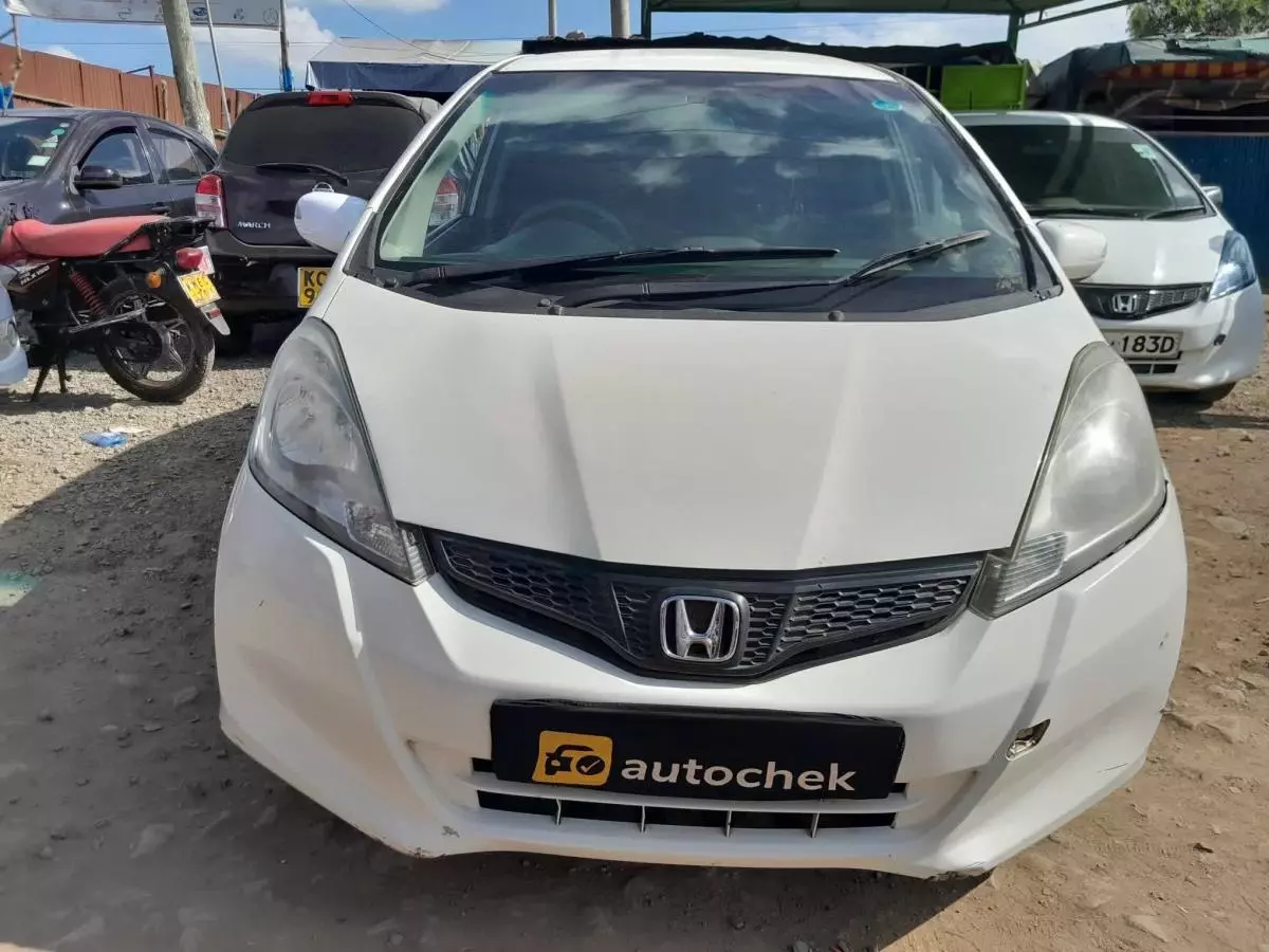 Honda Fit   - 2012