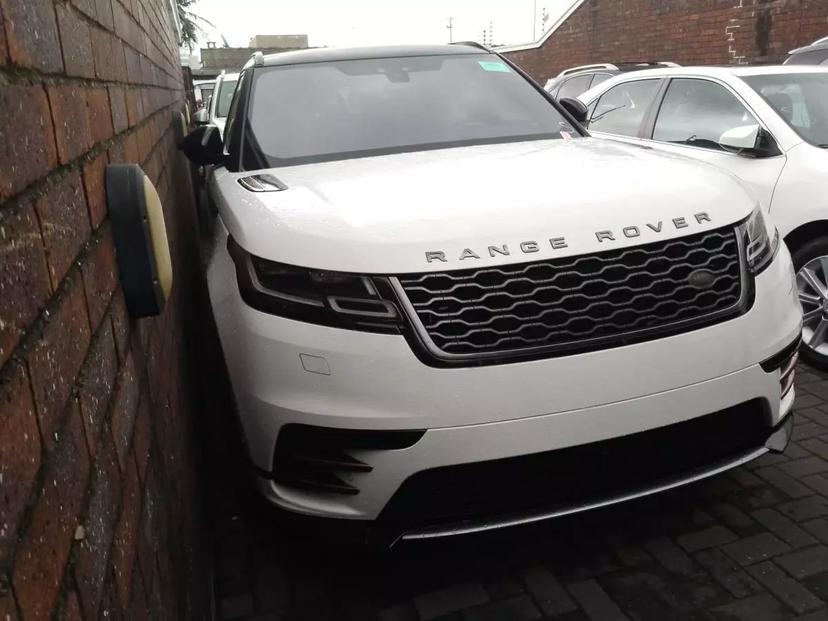 Land Rover Range Rover Velar   - 2018