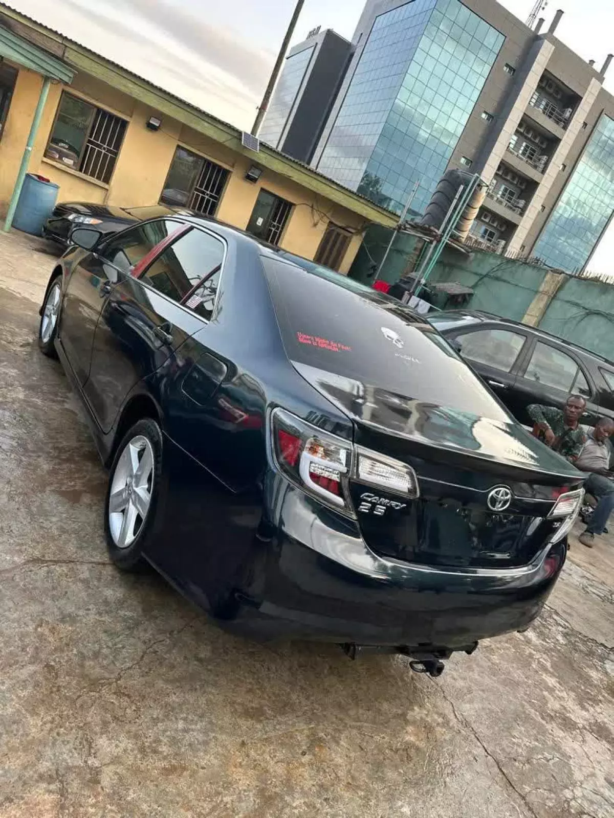 Toyota Camry   - 2012