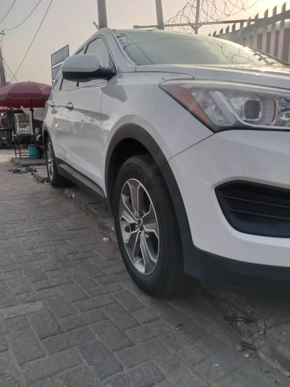 Hyundai Santa Fe   - 2013