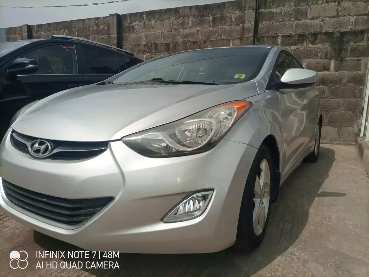 Hyundai ELANTRA 1,6L BVM GLS New - 2011