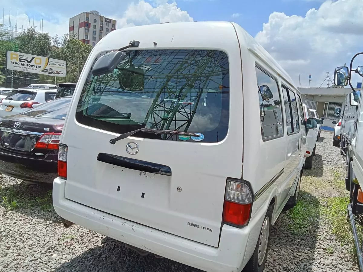 Mazda Bongo   - 2017