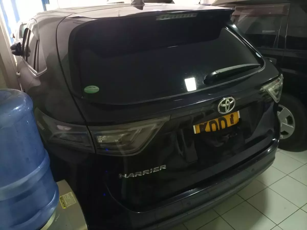 Toyota Harrier - 2015