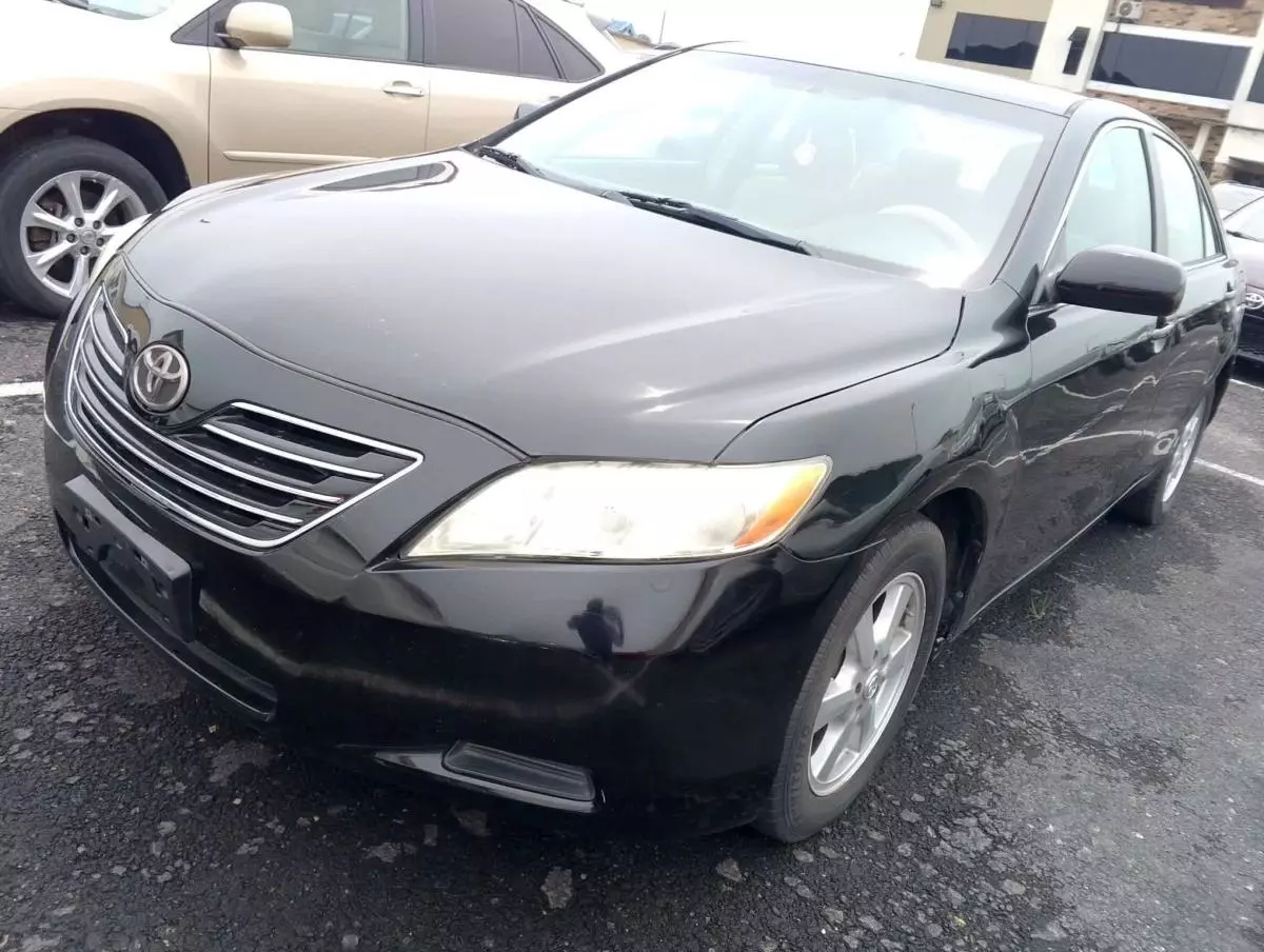 Toyota Camry   - 2007