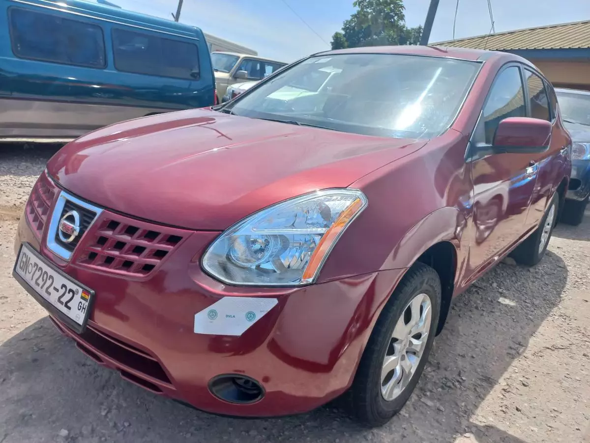 Nissan Rogue - 2011