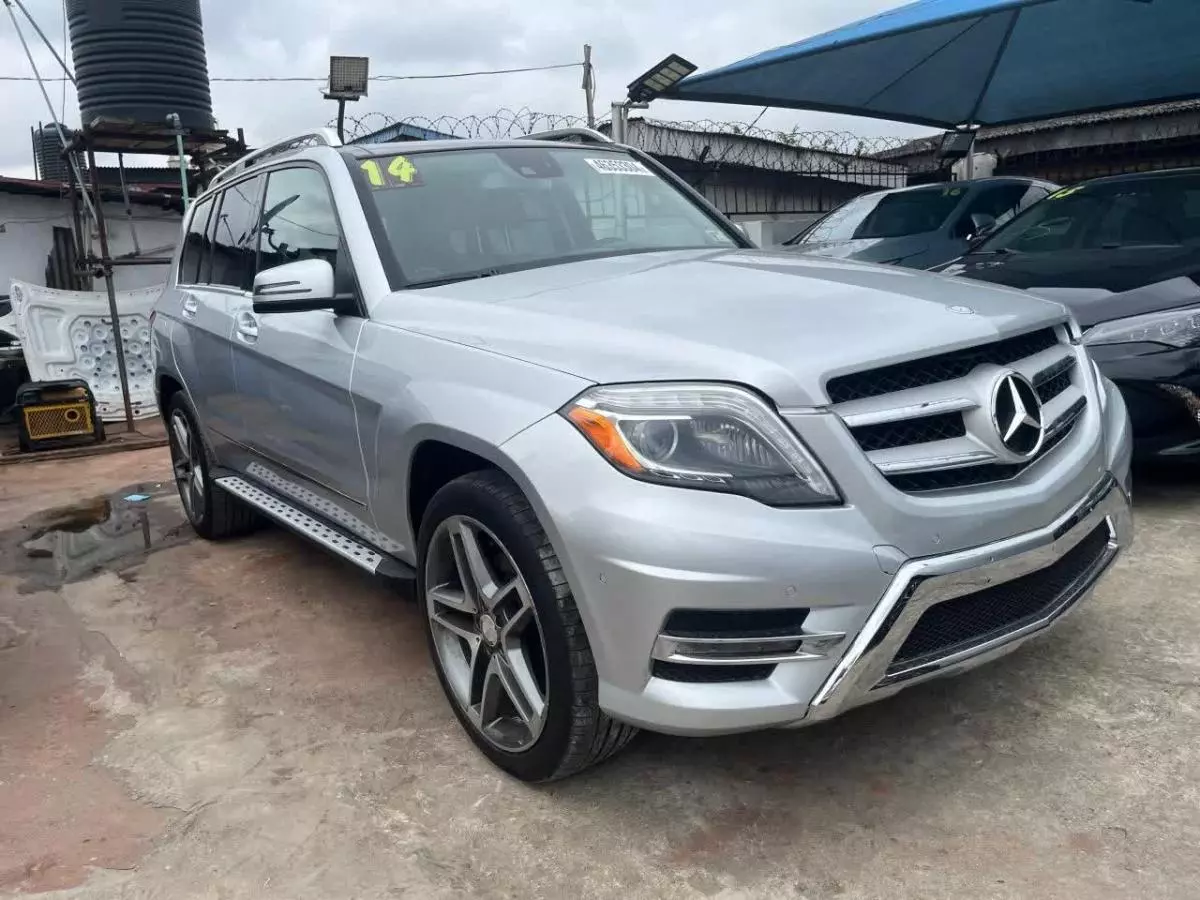 Mercedes-Benz GLK 350   - 2014