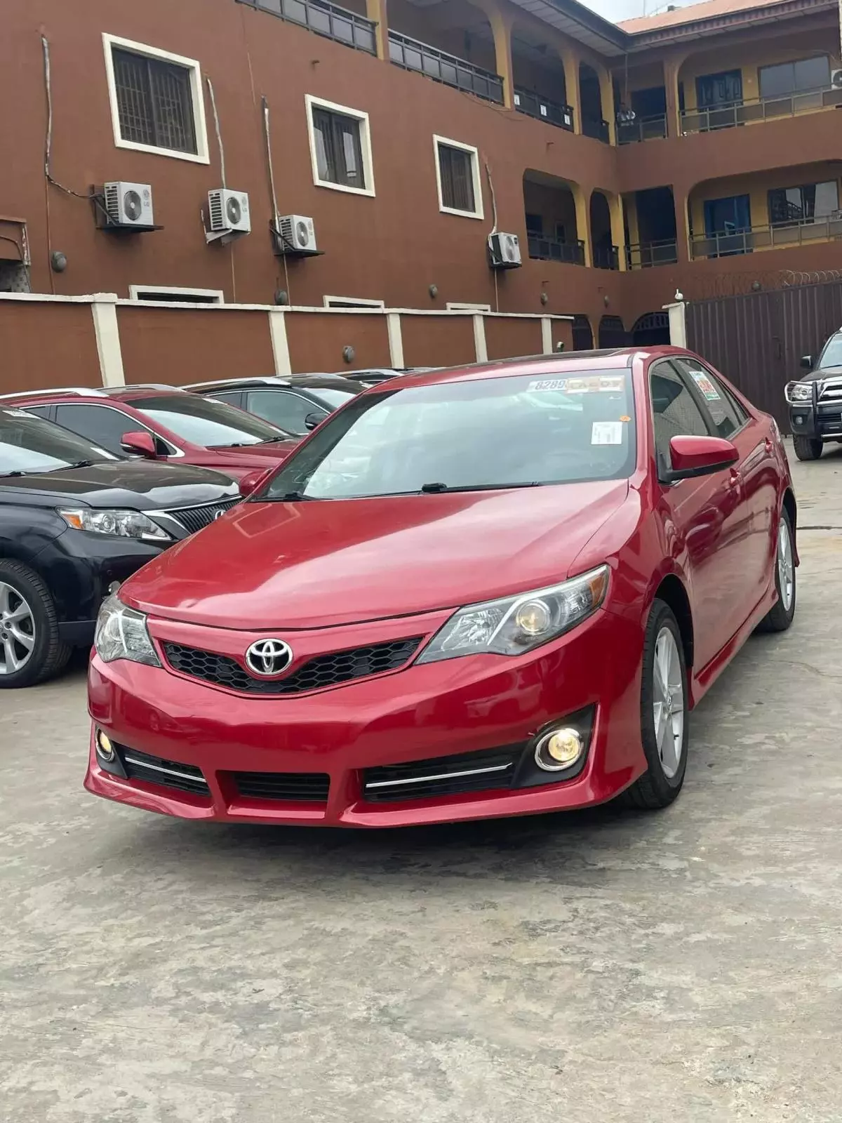 Toyota Camry   - 2013