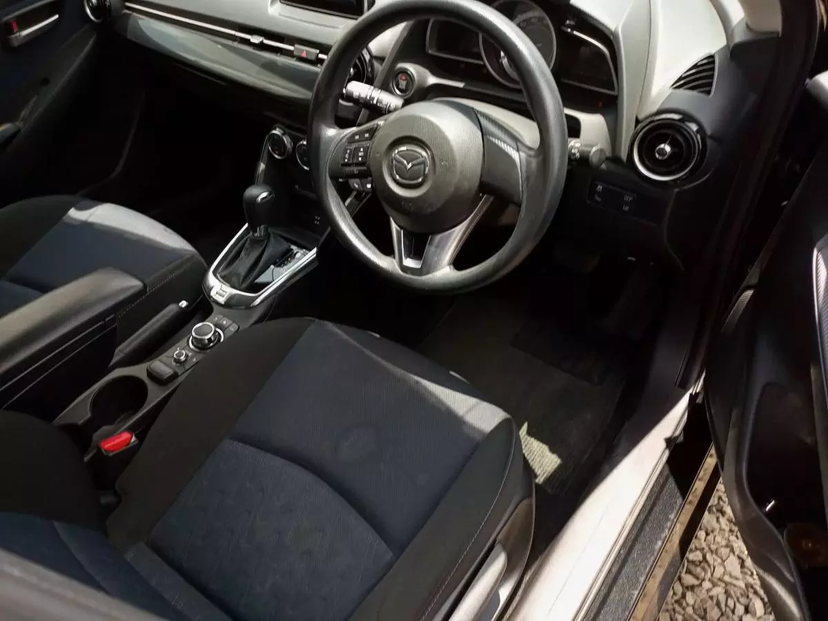 Mazda Demio  - 2015