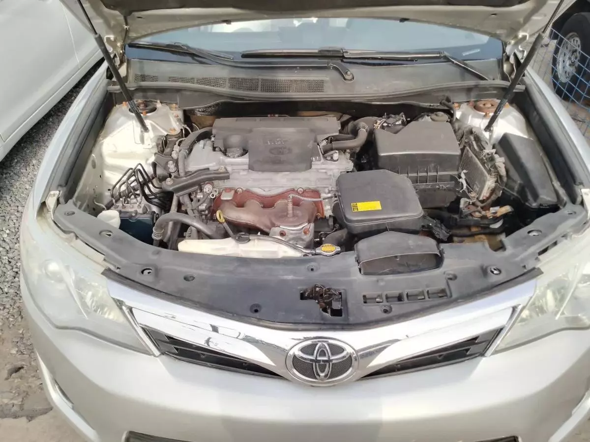Toyota Camry   - 2014