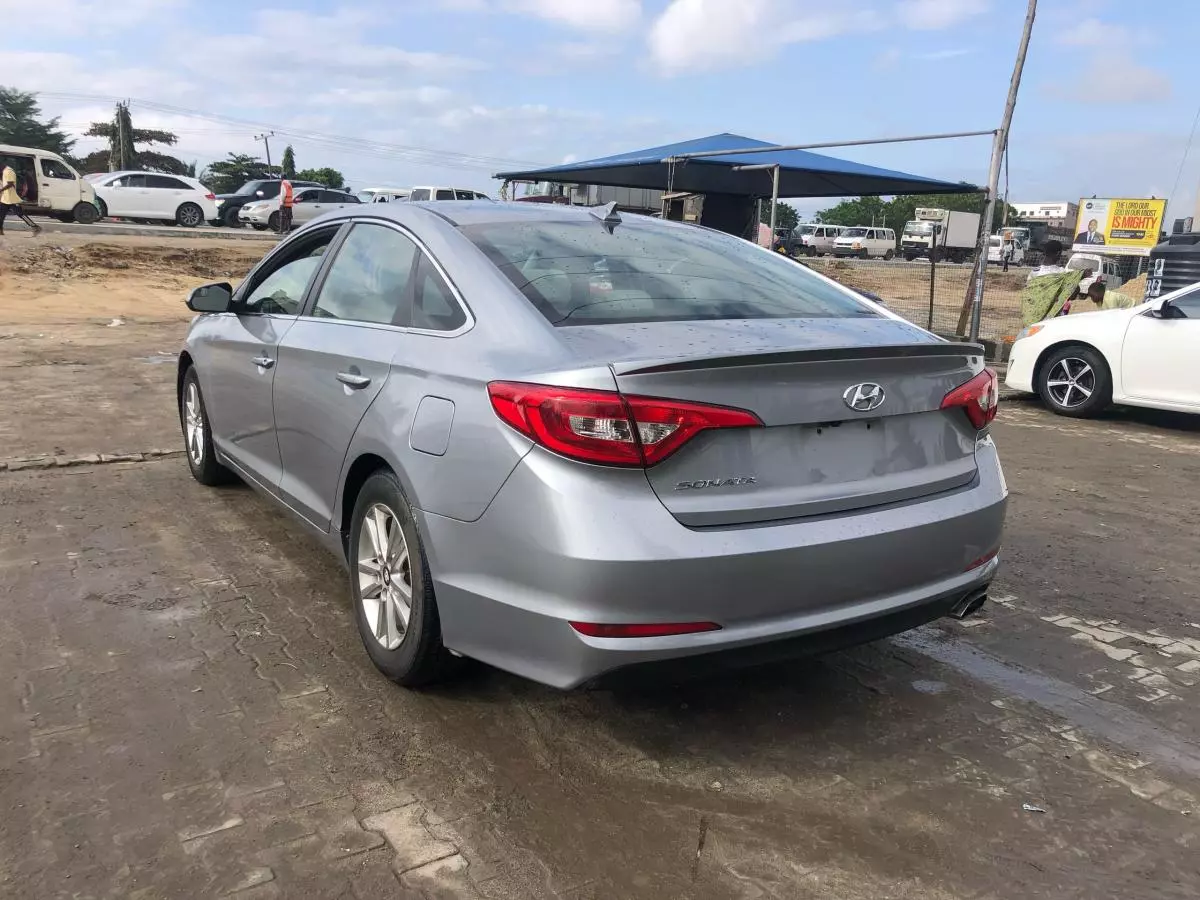 Hyundai Sonata   - 2017