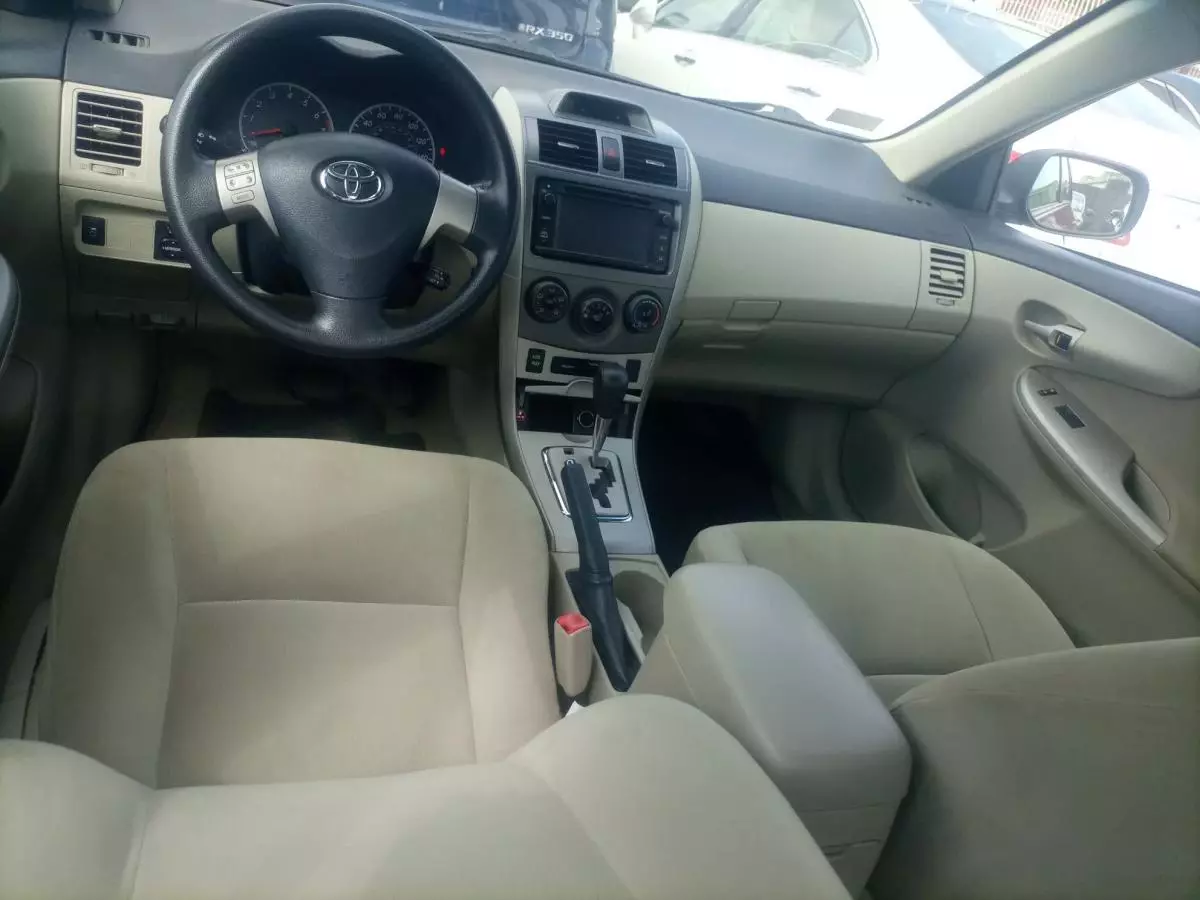 Toyota Corolla   - 2013