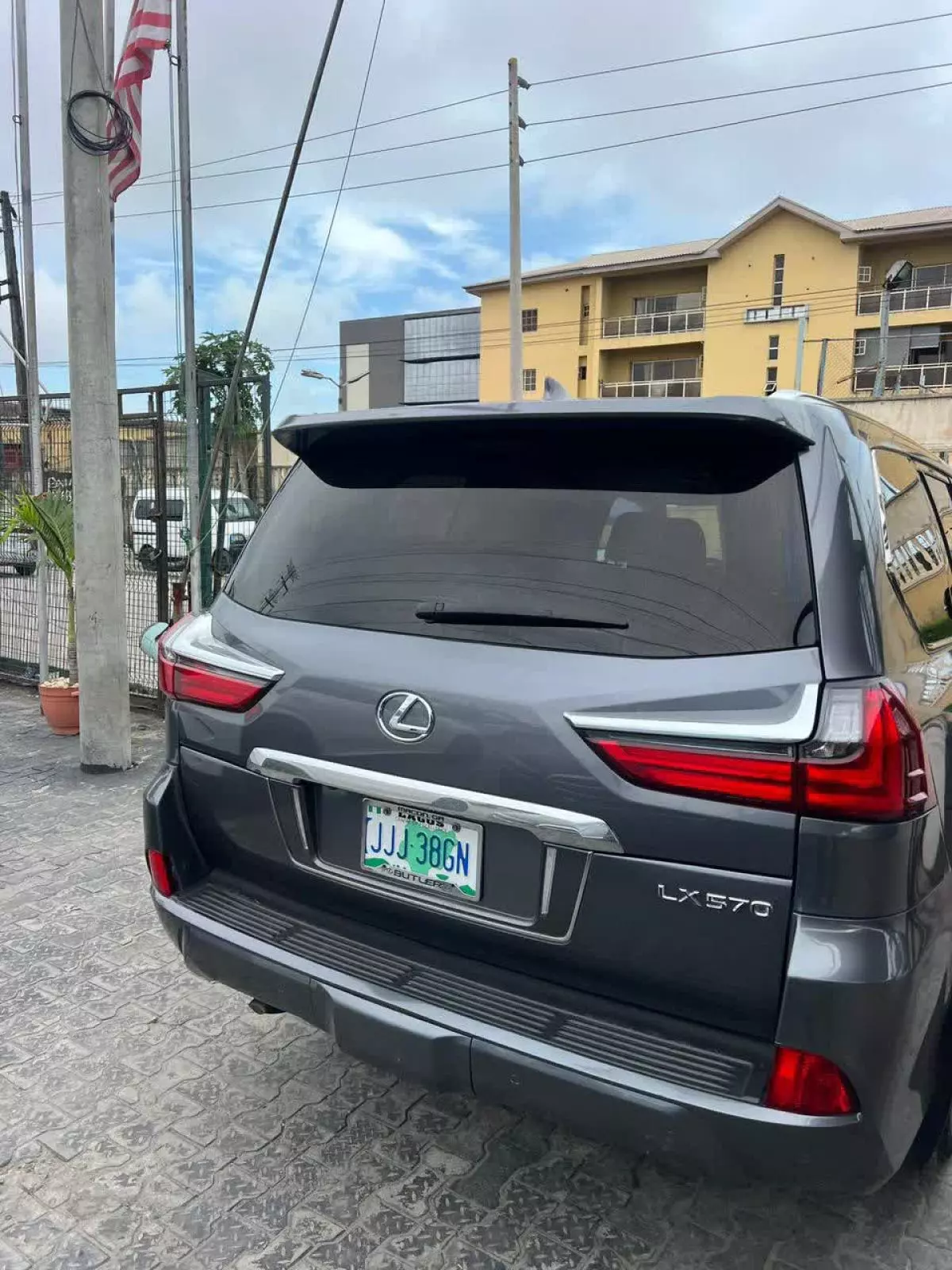 Lexus LX 570   - 2019