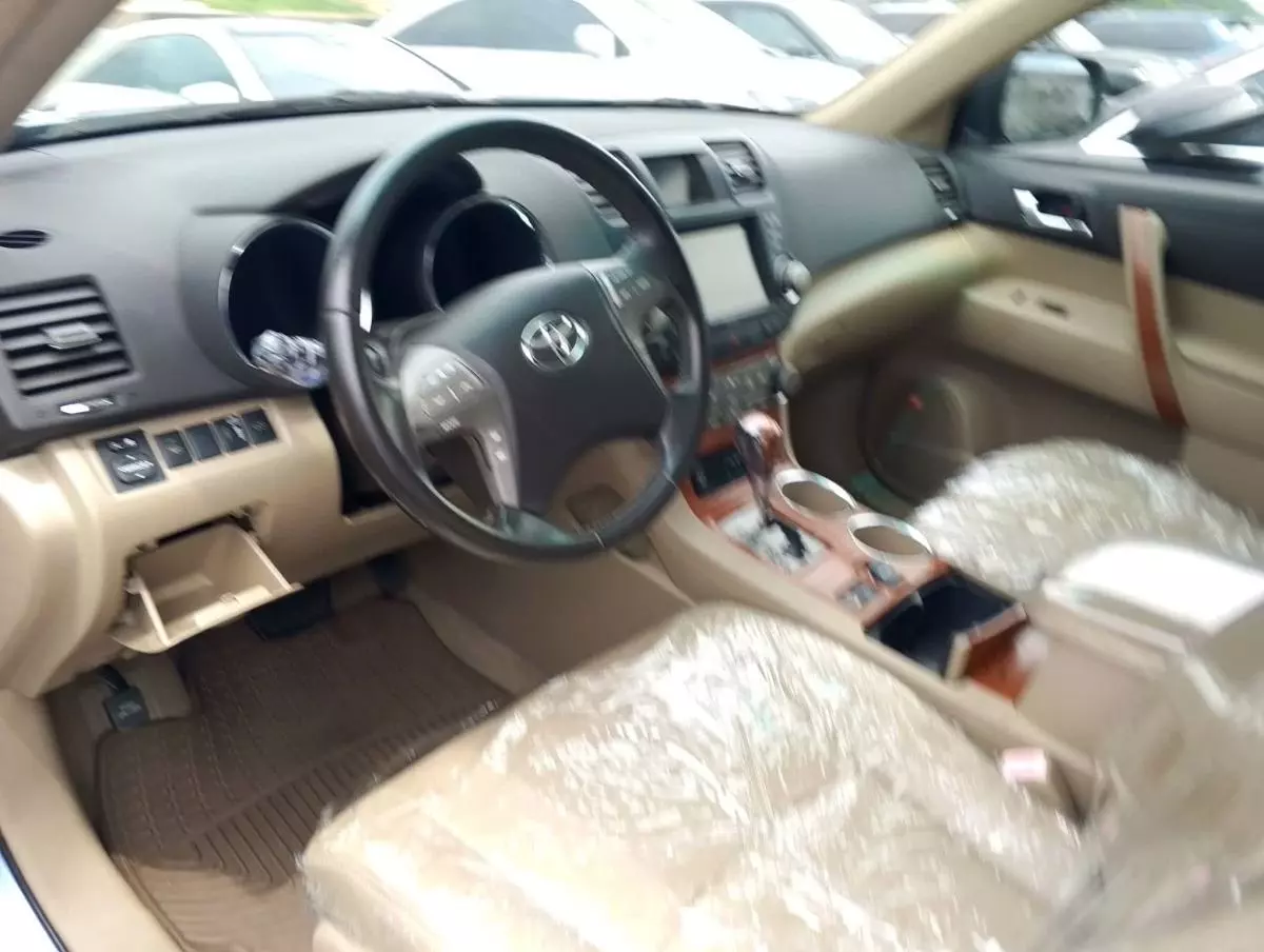 Toyota Highlander   - 2008