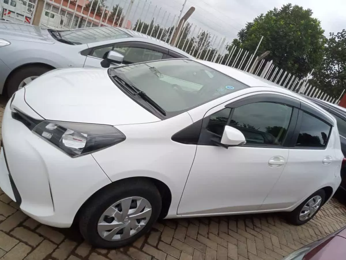 Toyota Vitz - 2016