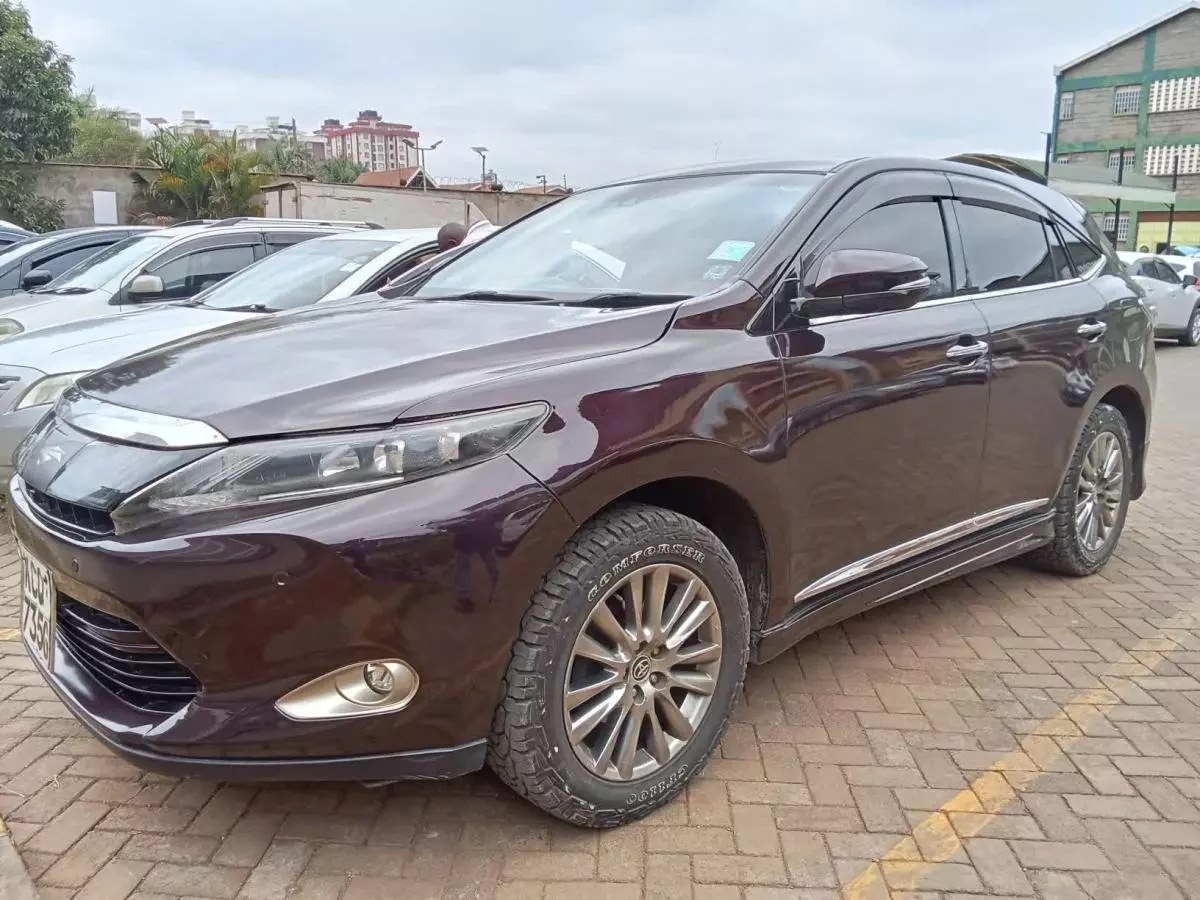 Toyota Harrier   - 2013