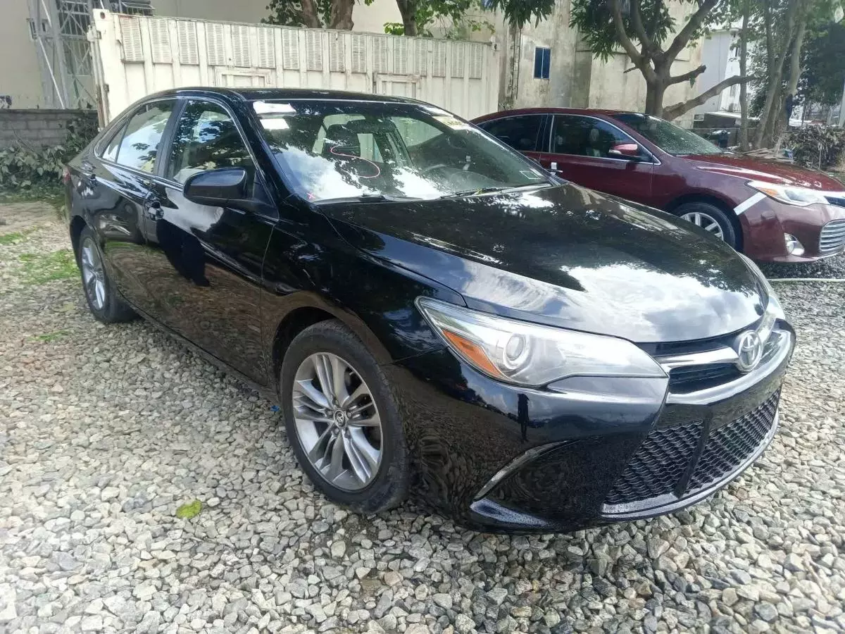 Toyota Camry   - 2015