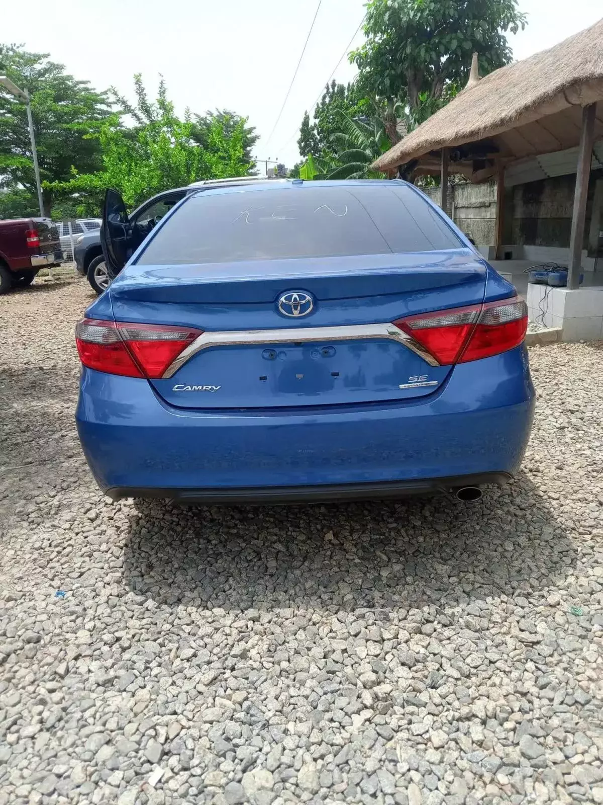 Toyota Camry   - 2016