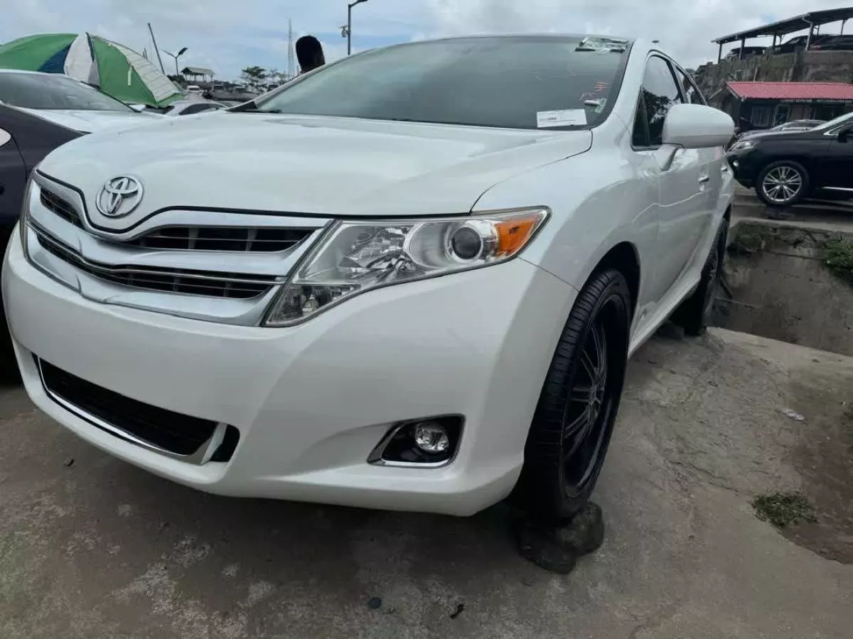 Toyota Venza   - 2010