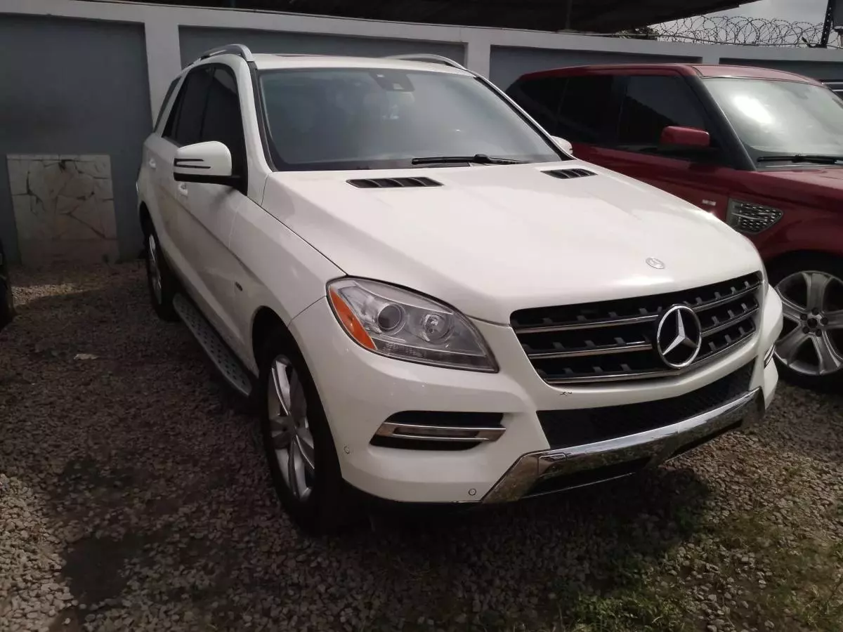 Mercedes-Benz ML 350   - 2012