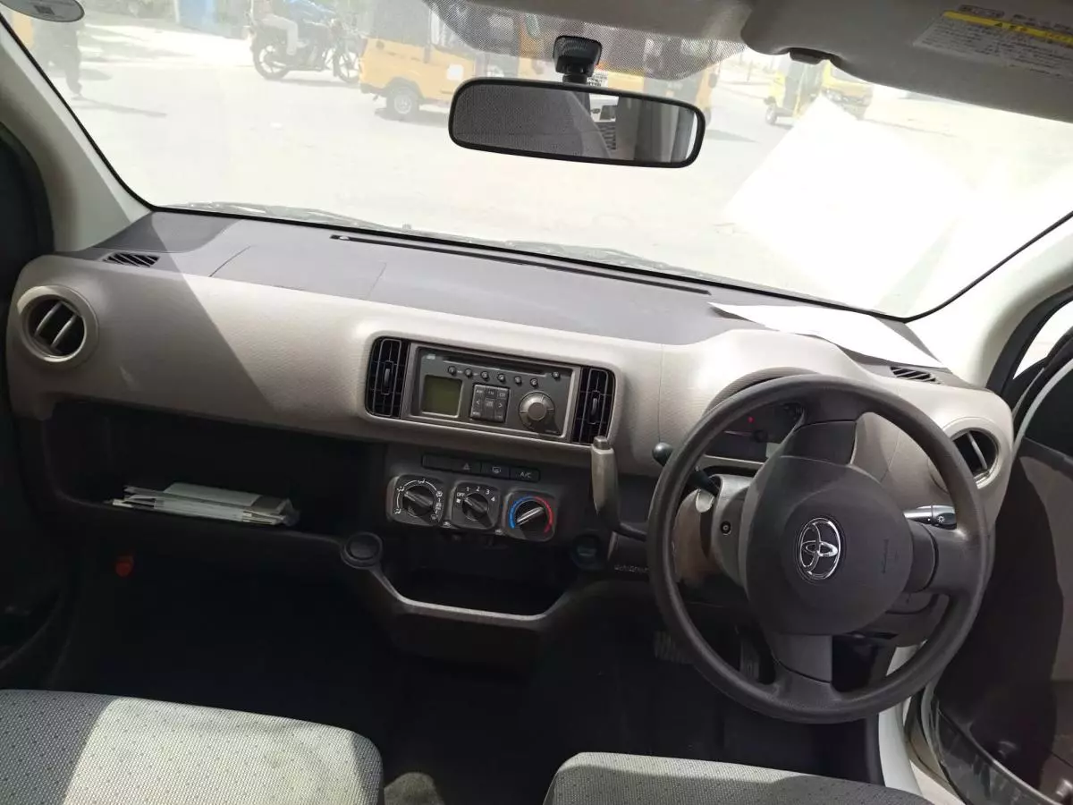 Toyota Passo - 2015