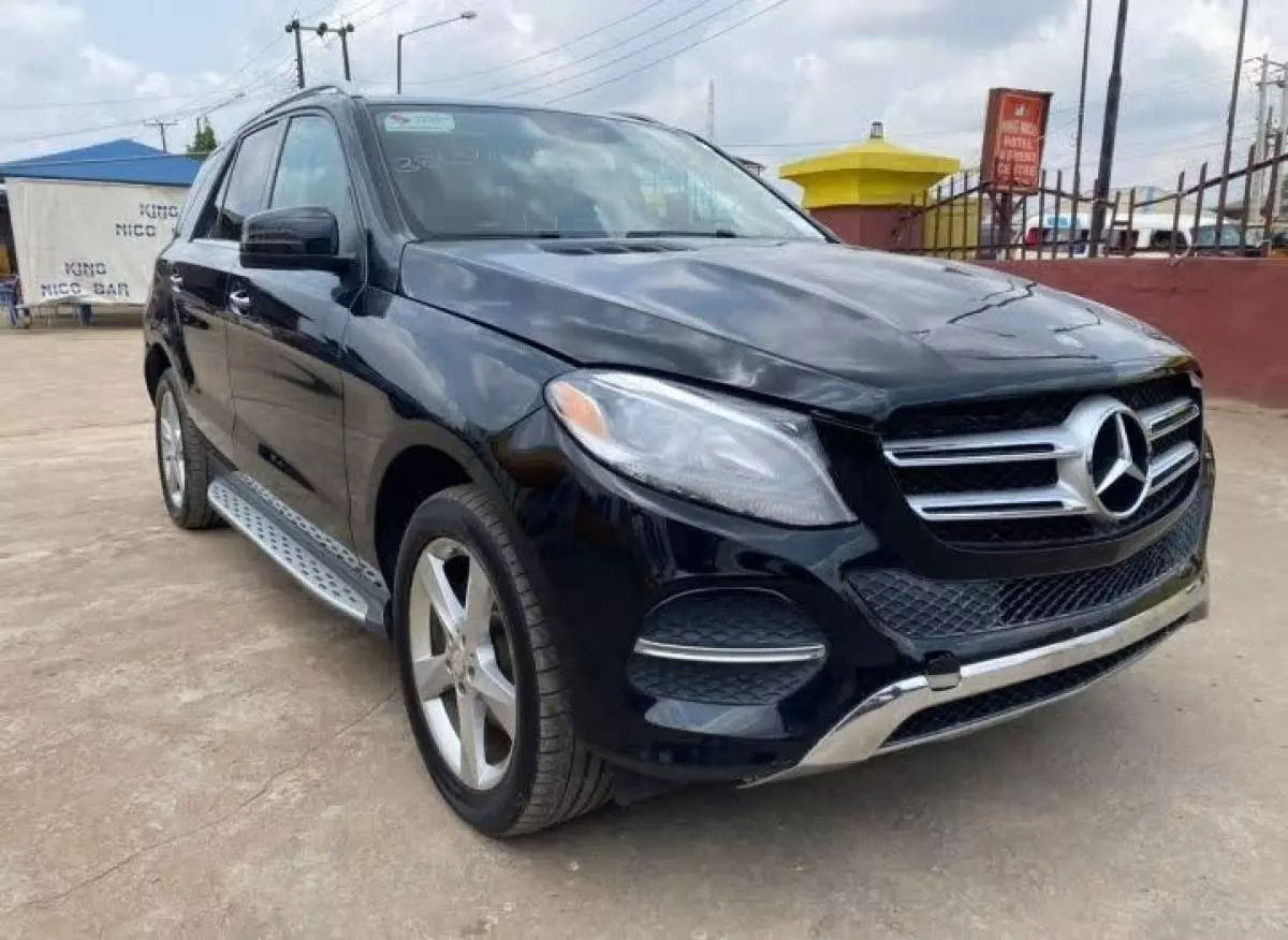 Mercedes-Benz GLE 350   - 2016