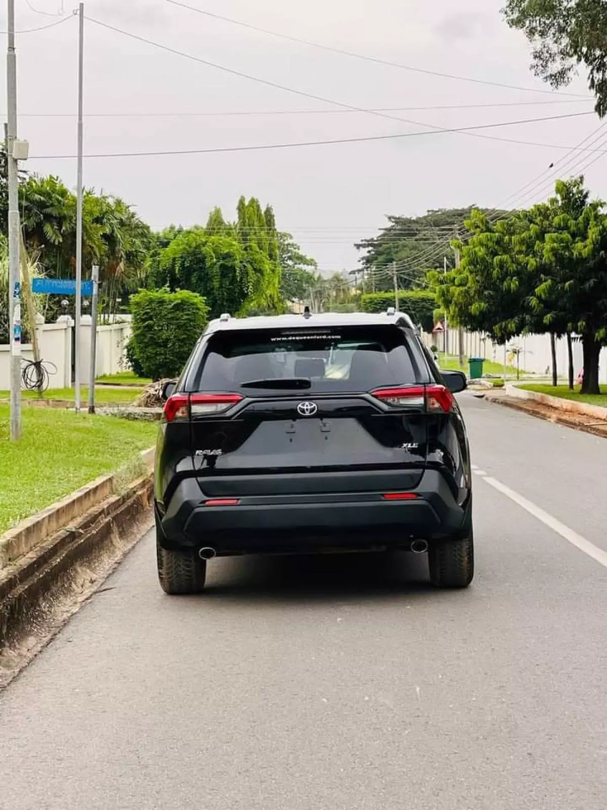 Toyota RAV 4   - 2019