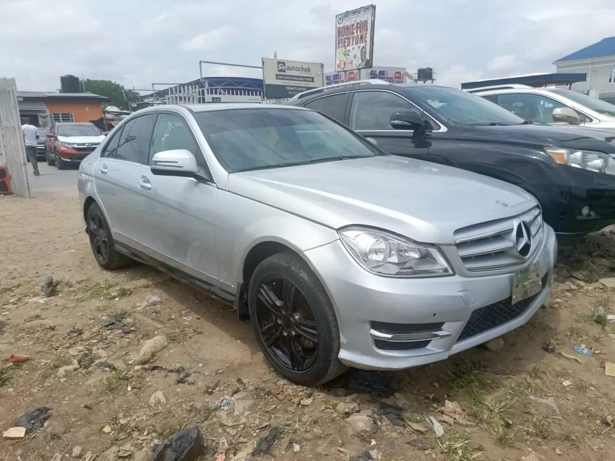 Mercedes-Benz C 300   - 2009