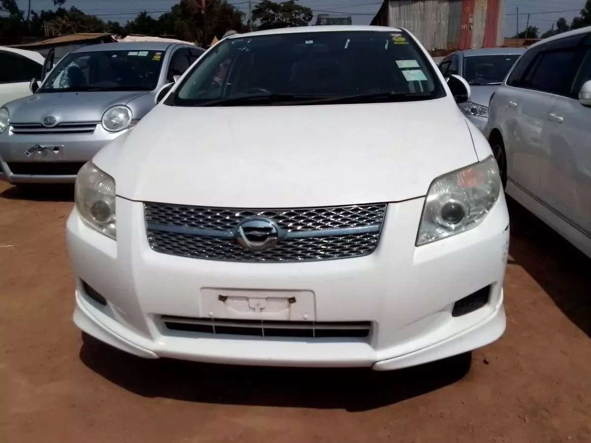 Toyota Fielder    - 2009