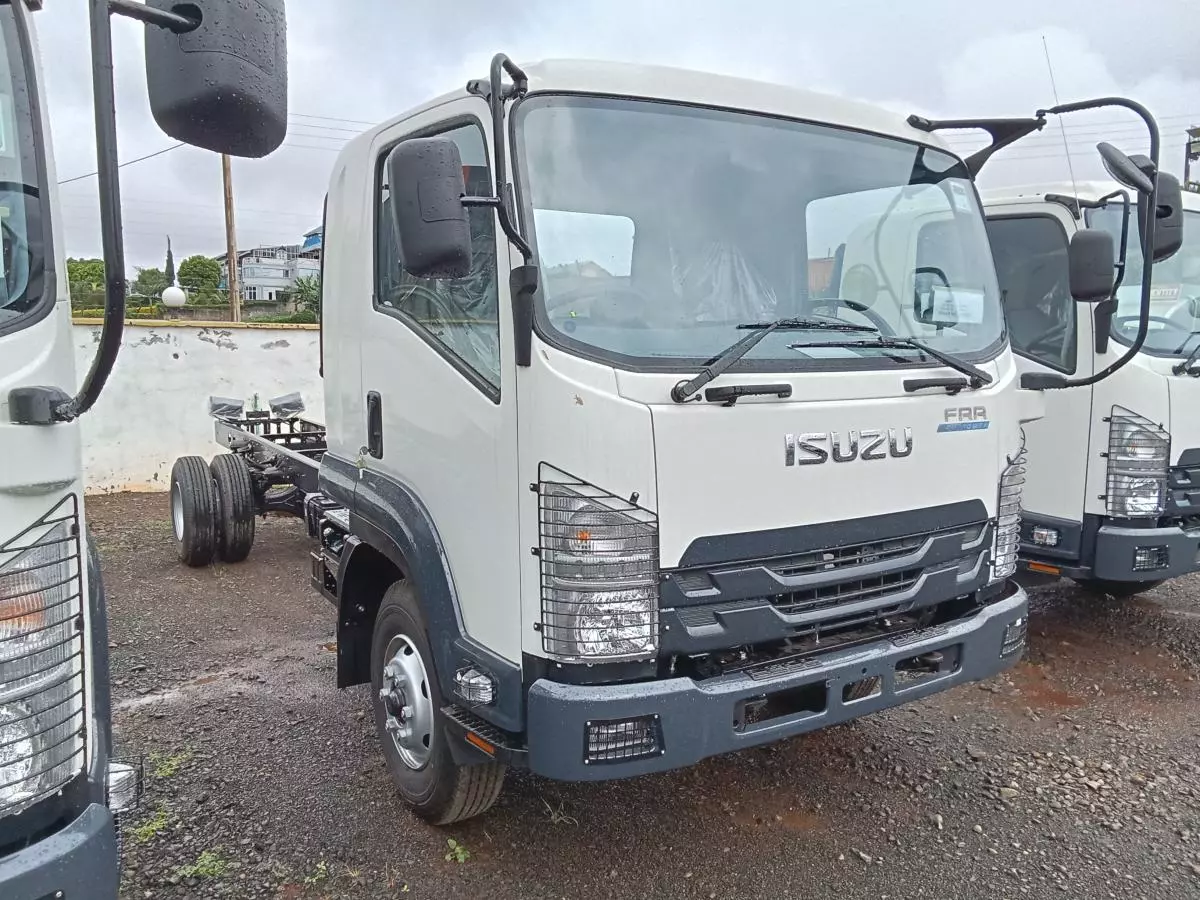 Isuzu FRR   - 2024