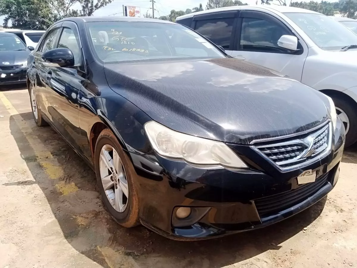 Toyota Mark X   - 2010