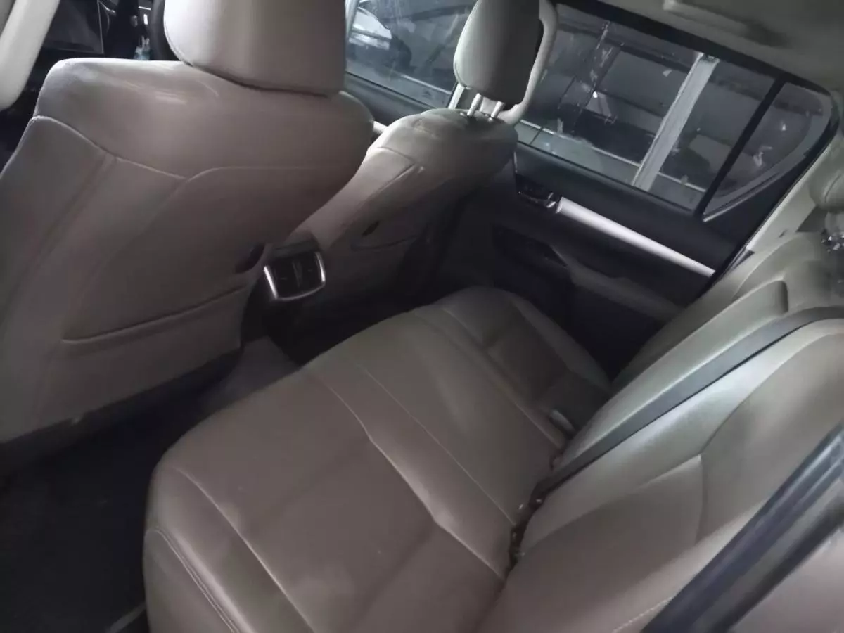 Toyota Hilux Revo  - 2015