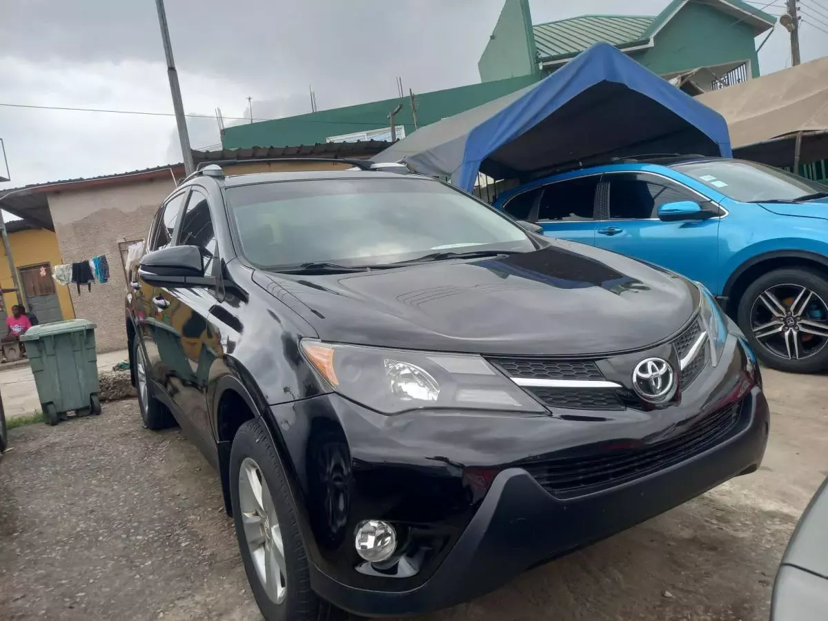 Toyota Rav4   - 2013