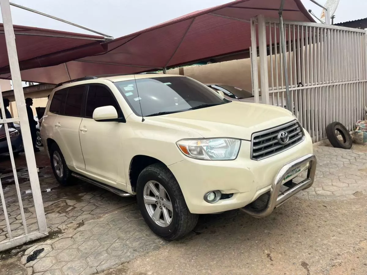 Toyota Highlander   - 2008