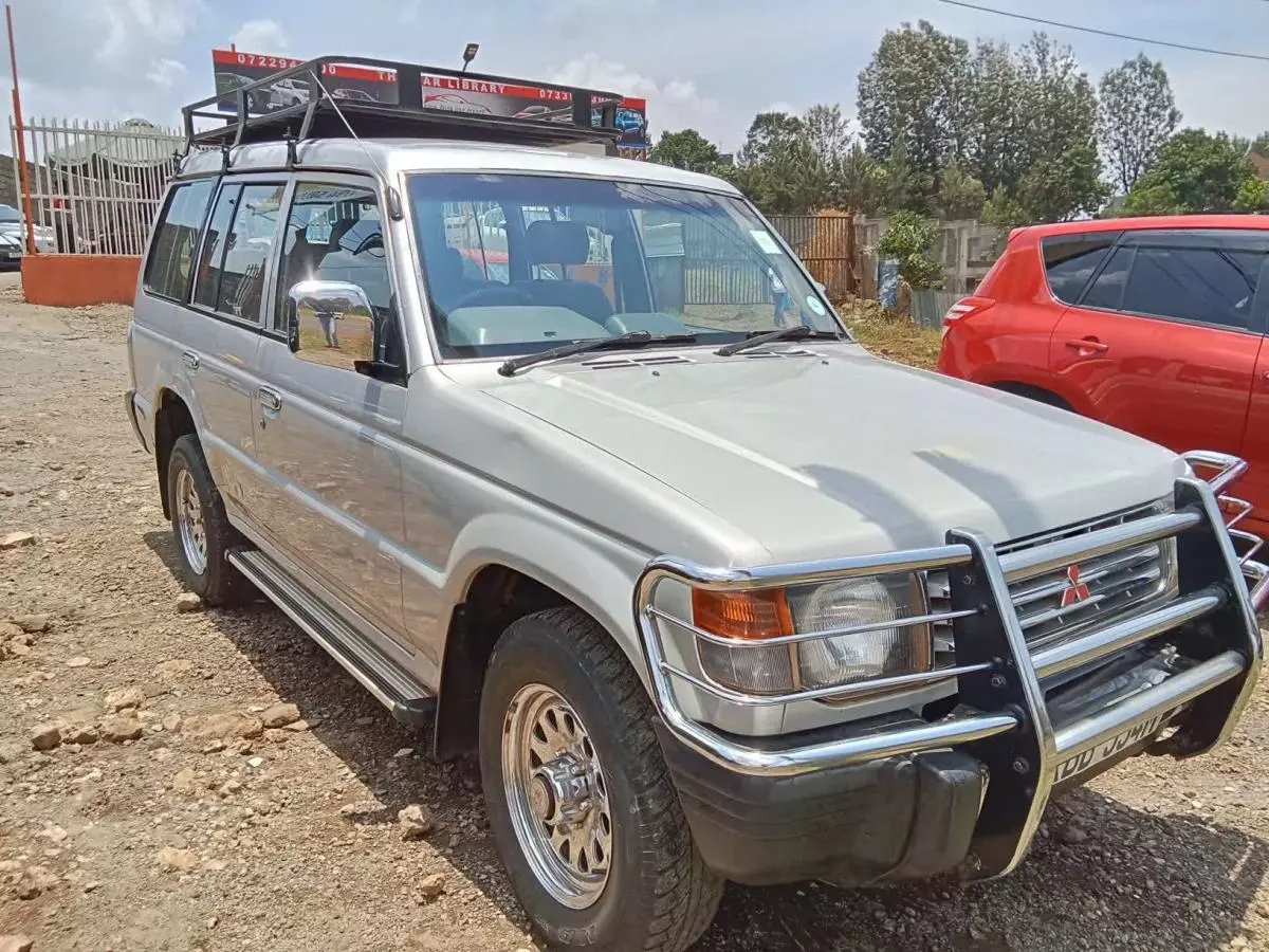 Mitsubishi Pajero Sport GLX Did   - 2007