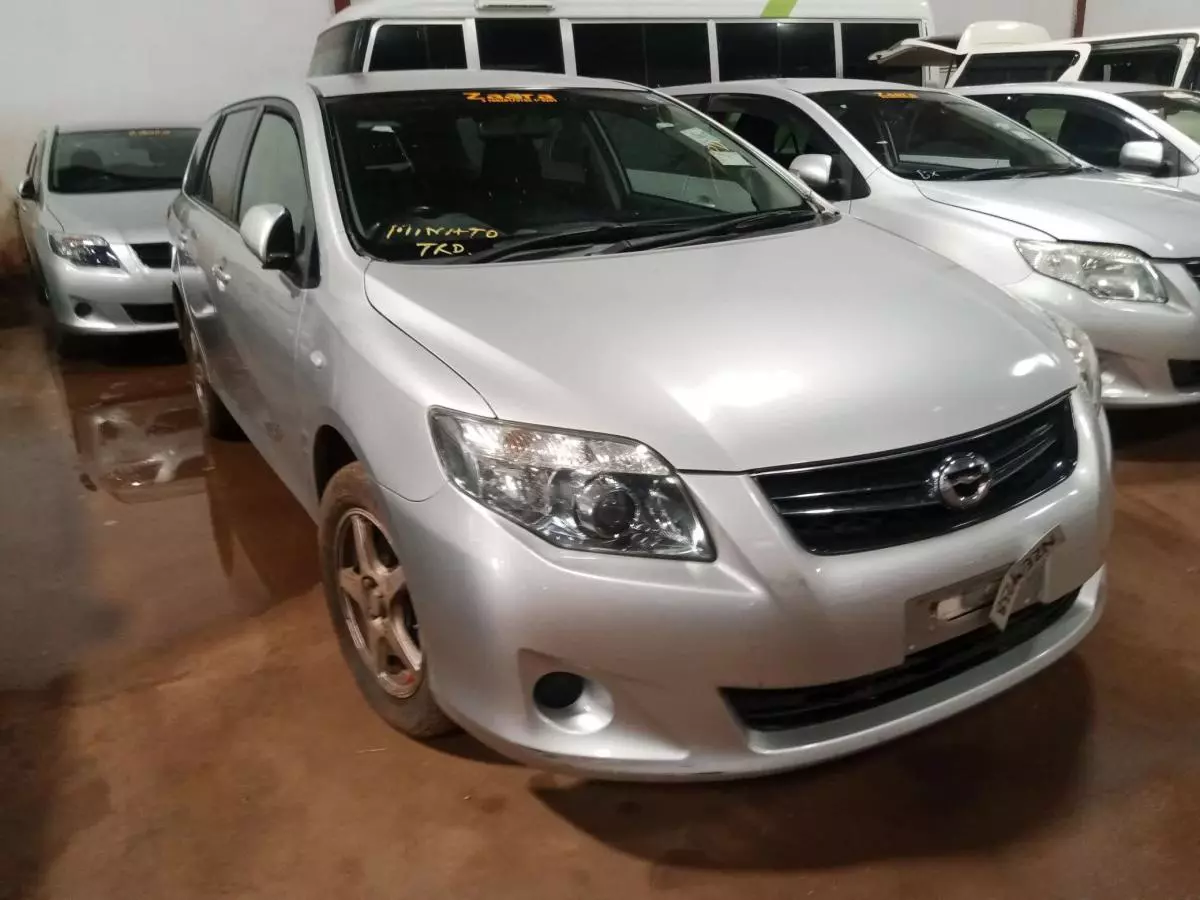 Toyota Fielder    - 2009