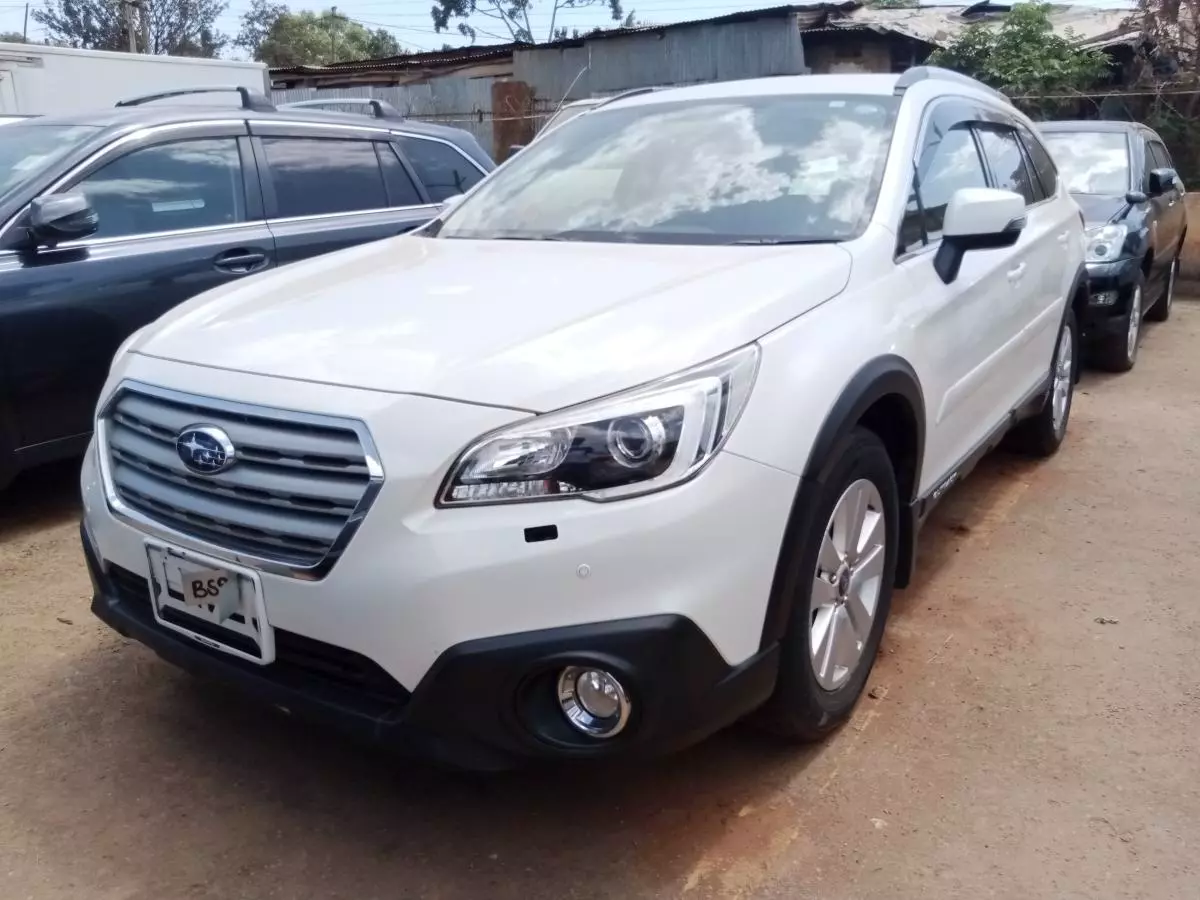 Subaru Outback   - 2014