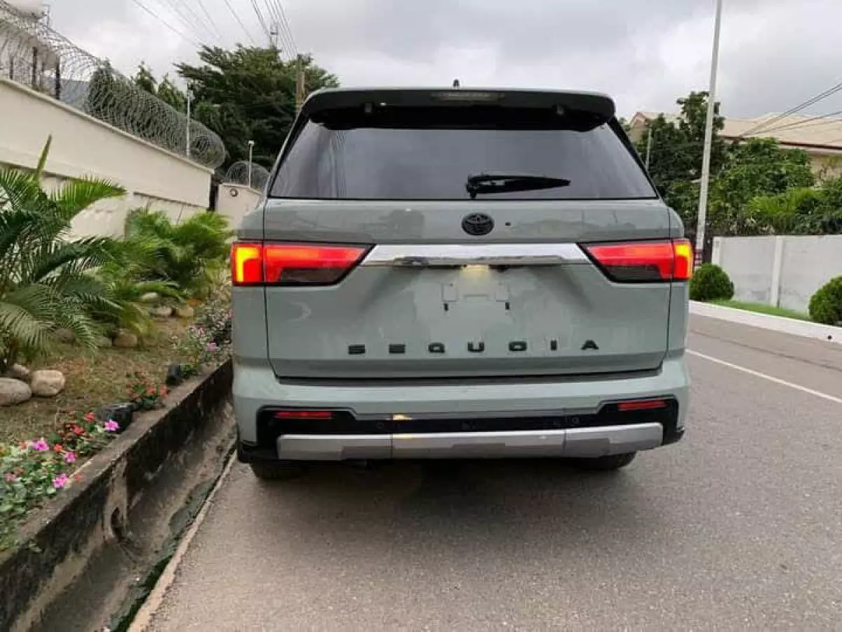 Toyota Sequoia   - 2024