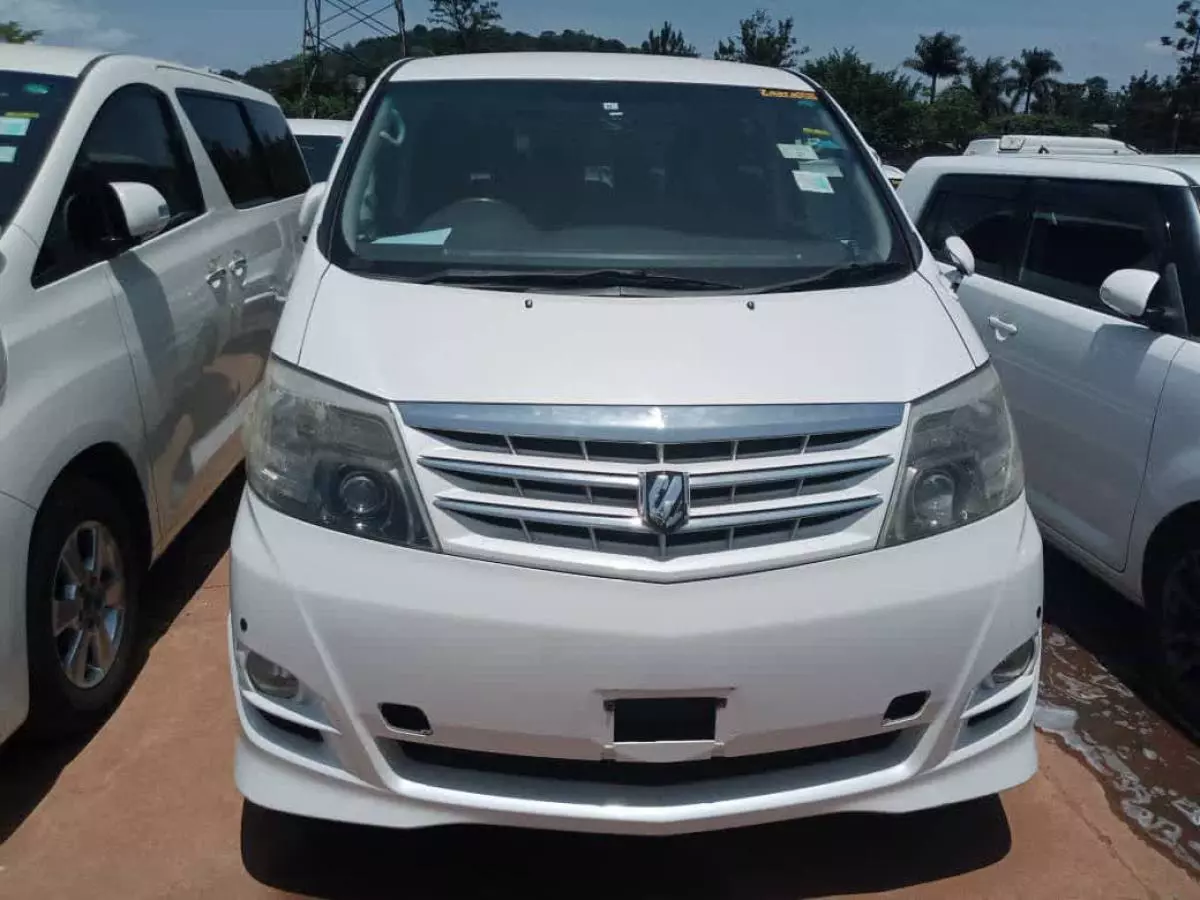 Toyota Alphard   - 2008