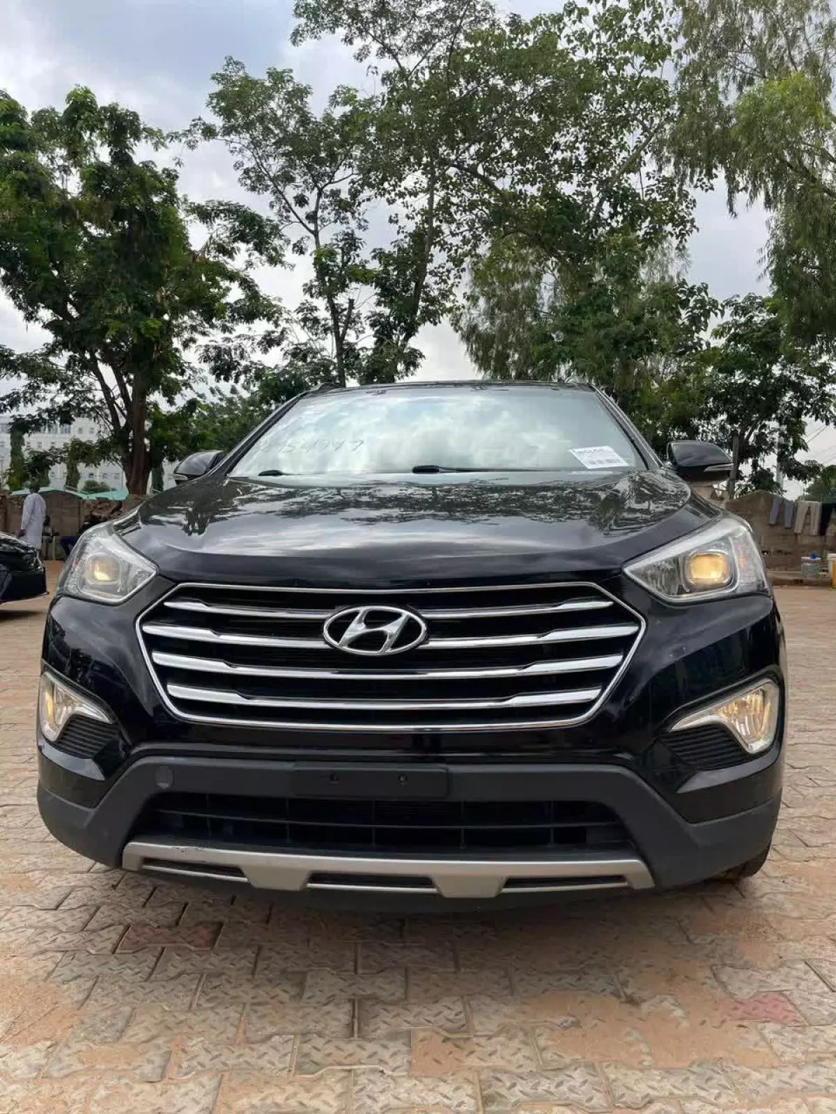 Hyundai Santa Fe   - 2015