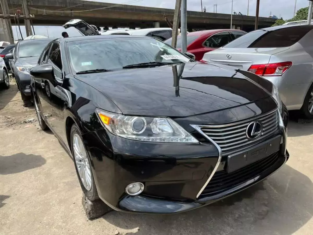 Lexus ES 350   - 2015