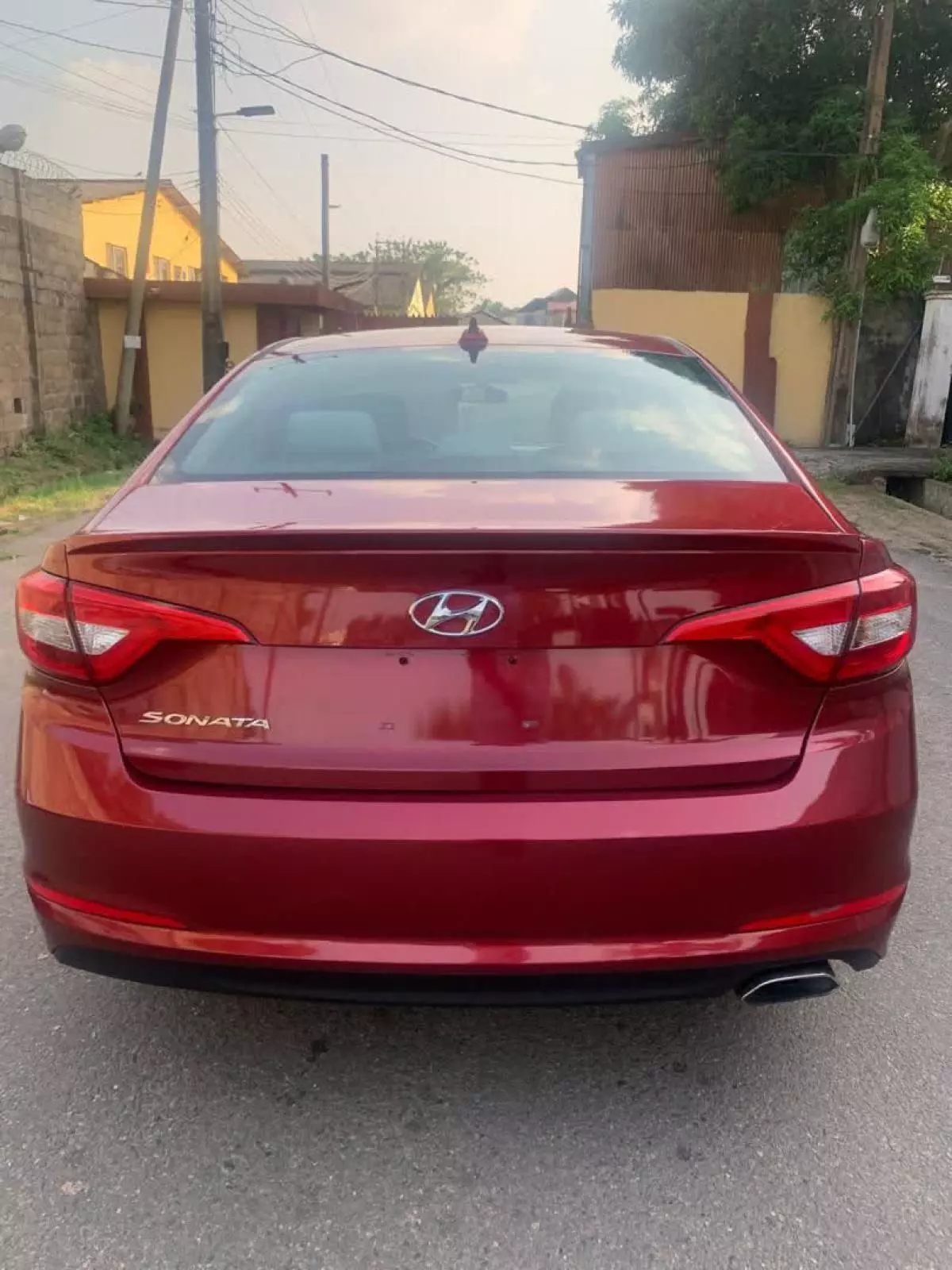 Hyundai Sonata   - 2015