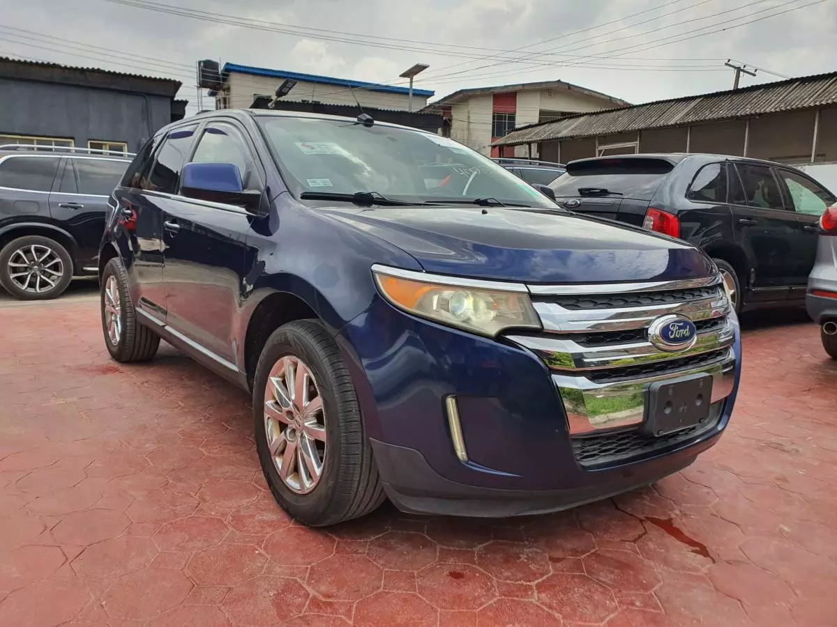 Ford Edge   - 2011