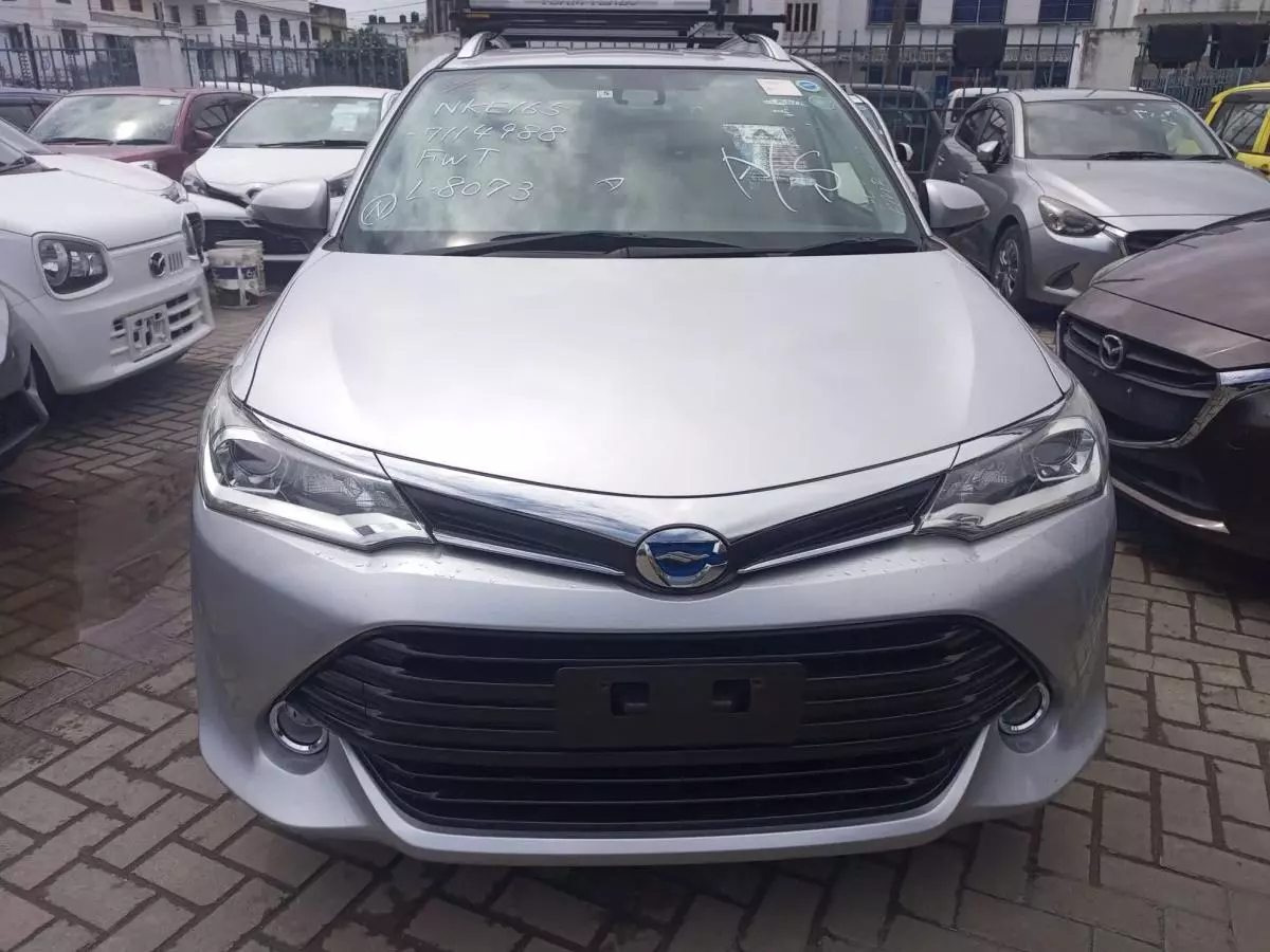 Toyota Fielder hybrid  - 2015