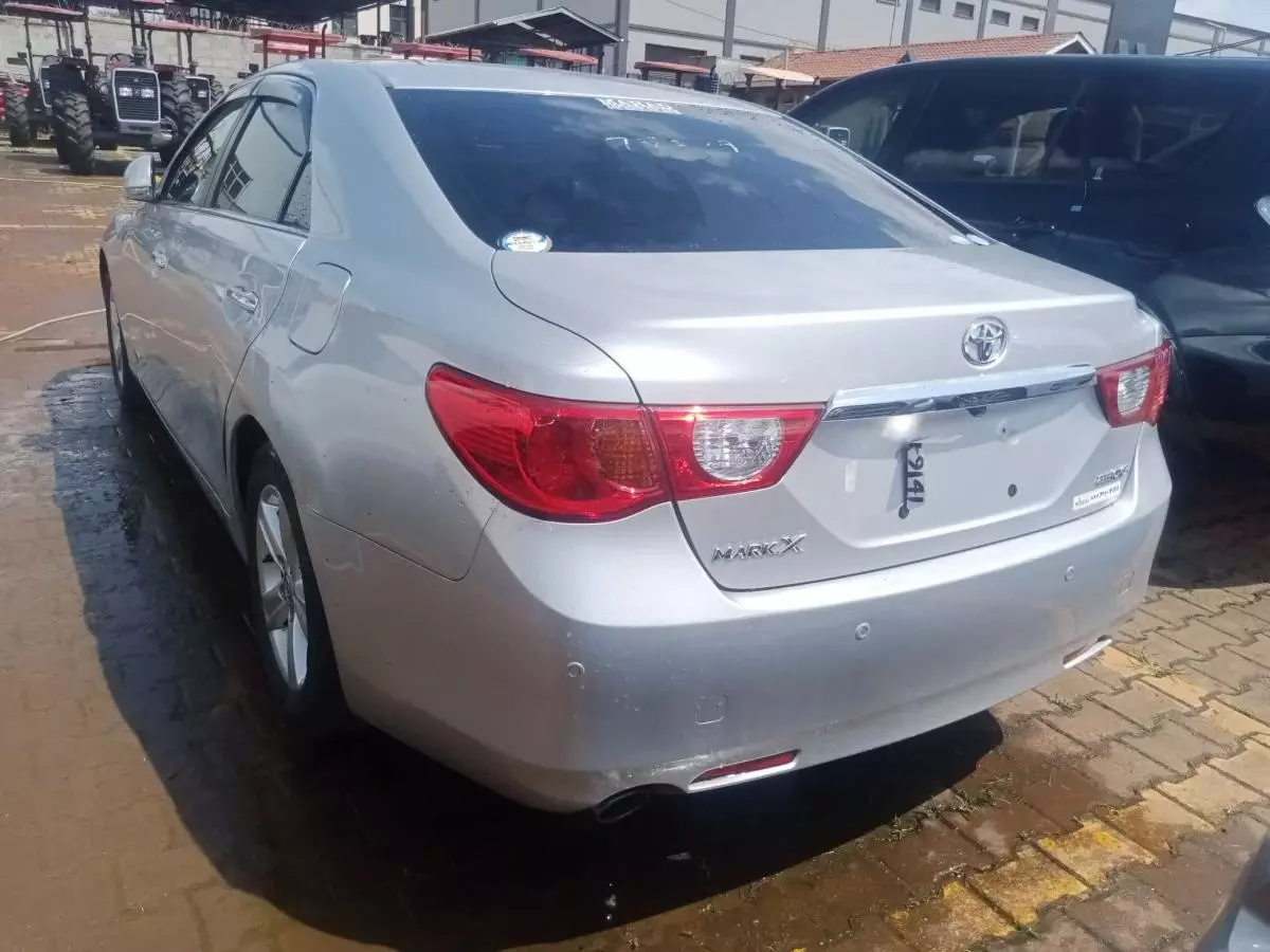 Toyota Mark X   - 2014