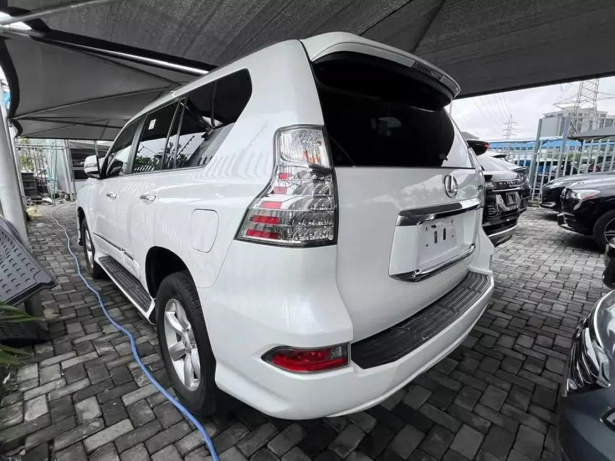 Lexus GX 460   - 2016