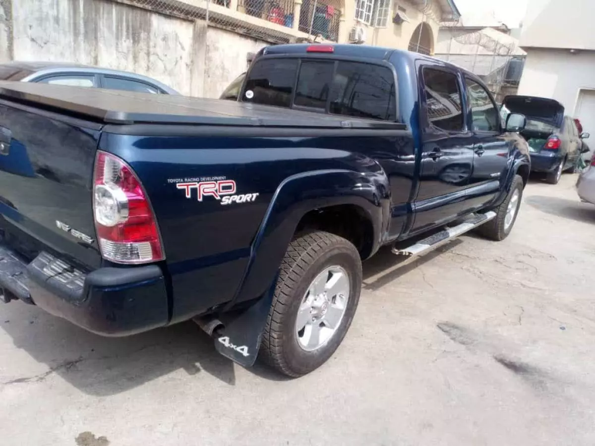 Toyota Tacoma - 2007